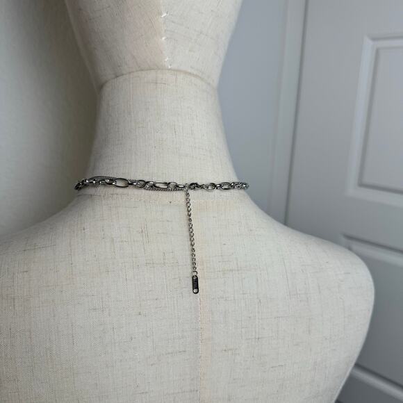 Fashion Layered Necklace - Picture 3 of 3